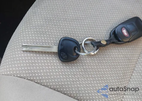 2013 Hyundai Accent Gls z USA, uszkodzony, nr VIN KMHCT4AE8DU424056